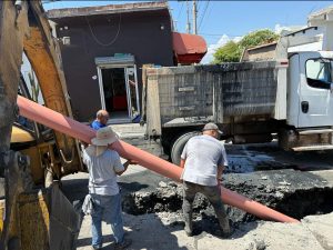 Repara el Gobierno Municipal colapso del alcantarillado en Villa Unión