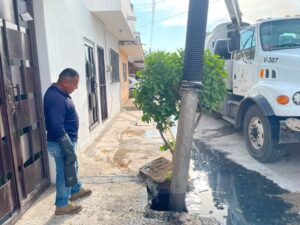 JUMAPAM refuerza labores de desazolve en distintos sectores de Mazatlán