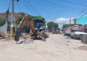 JUMAPAM rehabilita redes de alcantarillado en Infonavit Playas y Venustiano Carranza