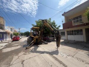 Inicia JUMAPAM rehabilitación de línea de presión en la colonia Olímpica