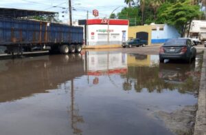 JUMAPAM pide no levantar tapas de alcantarillas ante mareas altas